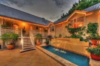 Laurels Villa Sunshine Coast